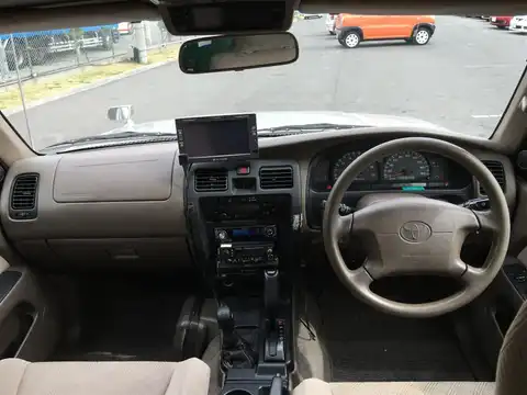 カタログ画像：ハイラックスサーフ （HILUX SURF） ＳＳＲ－Ｘ 2001年12月 GF-VZN185W 3400cc シルバーメタリック 燃費8.2km / l 内装