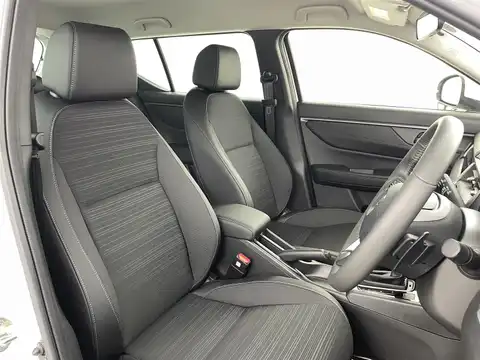 カタログ画像：ＷＲ－Ｖ （WR-V） Ｚ 2025年3月 5BA-DG5 1500cc プラチナホワイト・パール 燃費16.2km / l 内装