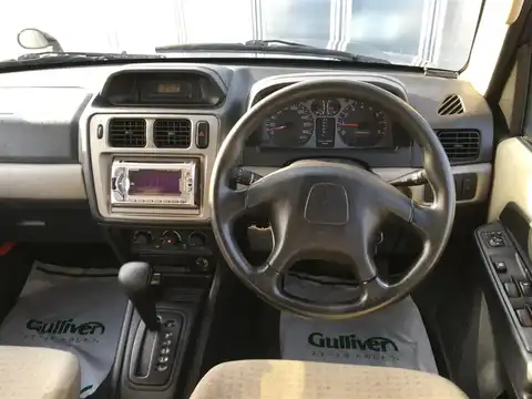 カタログ画像：パジェロイオ （PAJERO IO） アクティブフィールドエディション１．８ 2006年1月 TA-H76W 1800cc ブラックマイカ 内装