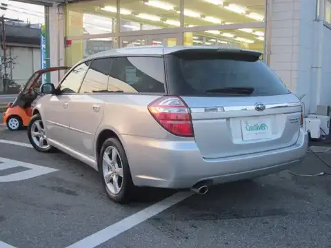 カタログ画像：レガシィツーリングワゴン （LEGACY TOURING WAGON） ２．０ＧＴリミテッド 2005年12月 TA-BP5 2000cc ブリリアントシルバー・メタリック 燃費13.0km / l バック