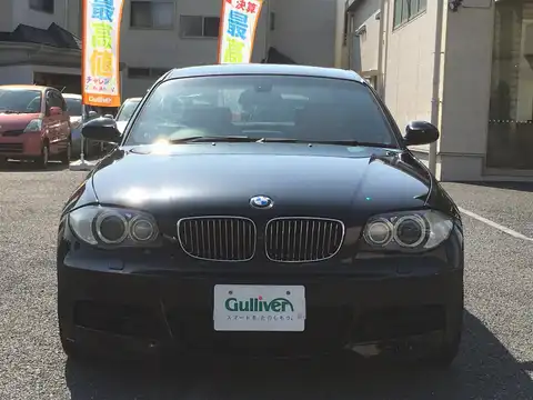 カタログ画像：１シリーズ （1 SERIES） １３５ｉ クーペ 2008年2月 ABA-UC35 3000cc ブラック・サファイア（メタリック・カラー） フロント