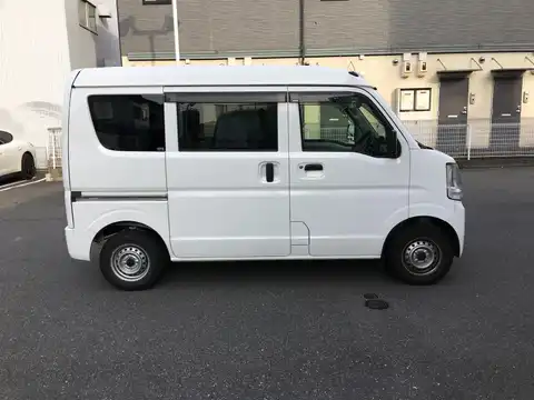 カタログ画像：エブリイ （EVERY） ＰＡ（レーダーブレーキサポート装着車） 2015年2月 HBD-DA17V 660cc スペリアホワイト 燃費20.2km / l 外装