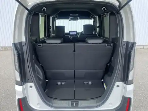 カタログ画像：Ｎ－ＢＯＸカスタム （N-BOX CUSTOM） ターボコーディネートスタイル（モノトーン） 2023年10月 6BA-JF6 660cc プラチナホワイト・パール 燃費18.4km / l 内装