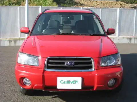 カタログ画像：フォレスター （FORESTER） Ｘ２０ タフパッケージ 2004年8月 TA-SG5 2000cc ソリッドレッド 燃費13.6km / l フロント