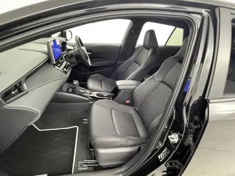 カタログ画像：カローラツーリング （COROLLA TOURING） アクティブスポーツ 2024年4月 6AA-ZWE219W 1800cc アティチュードブラックマイカ 燃費27.3km / l 内装