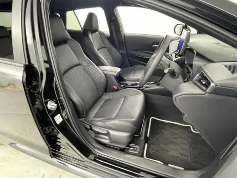 カタログ画像：カローラツーリング （COROLLA TOURING） アクティブスポーツ 2024年4月 6AA-ZWE219W 1800cc アティチュードブラックマイカ 燃費27.3km / l 内装