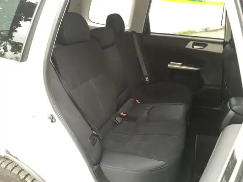 カタログ画像：フォレスター （FORESTER） ２．０ＸＳ 2007年12月 DBA-SH5 2000cc サテンホワイト・パール 燃費14.0km / l 内装