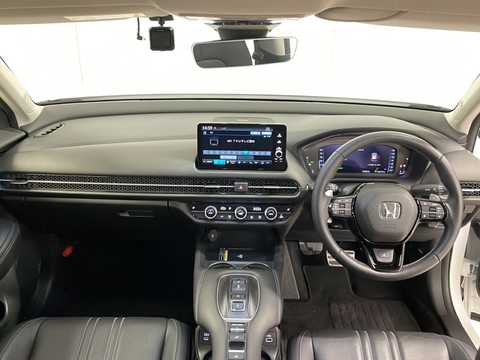 カタログ画像：ＺＲ－Ｖ （ZR-V） ｅ：ＨＥＶ Ｚ 2023年4月 6AA-RZ6 2000cc プラチナホワイト・パール 燃費21.5km / l 外装