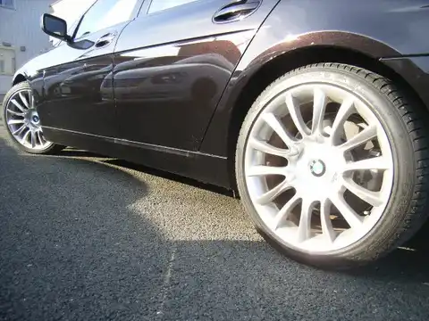 カタログ画像：７シリーズ （7 SERIES） ７４０ｉ ダイナミック・スポーツ・エディション 2008年5月 ABA-HL40 4000cc ルビー・ブラック 燃費7.7km / l タイヤ