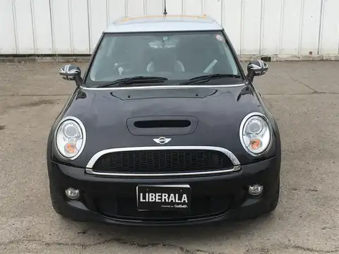 カタログ画像：ＭＩＮＩ （MINI） クーパーＳ クラブマン 2007年10月 ABA-MM16 1600cc アストロ・ブラック（メタリック） 燃費12.4km / l フロント