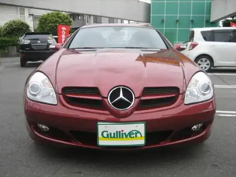 カタログ画像：ＳＬＫ （SLK） ＳＬＫ３５０ ＡＭＧスポーツエディション 2006年9月 DBA-171456 3500cc インディーレッド（Ｍ）orファイアオパール（Ｓ） 燃費9.3km / l フロント