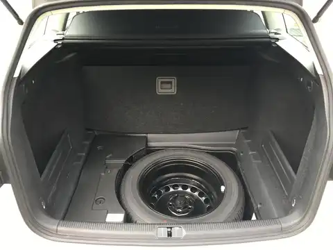 カタログ画像：パサートヴァリアント （PASSAT VARIANT） ナビエディション 2014年1月 DBA-3CCAX 1400cc キャンディホワイト 燃費17.6km / l 内装