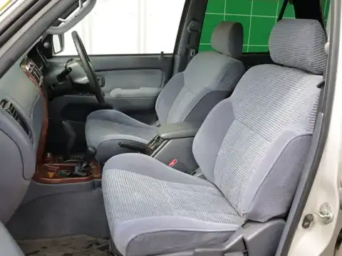 カタログ画像：ハイラックスサーフ （HILUX SURF） ＳＳＲ－Ｖ ワイドボデー 1997年8月 E-RZN185W 2700cc ウォームグレーパールメタリック 燃費8.5km / l 内装