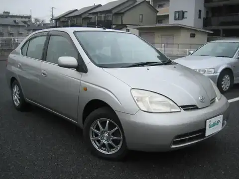 カタログ画像：プリウス （PRIUS） Ｓ 2002年8月 ZA-NHW11 1500cc シルバーメタリックグラファイト 燃費31.0km / l メイン（その他）