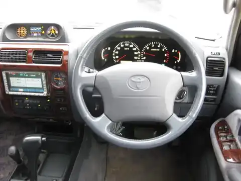 カタログ画像：ランドクルーザープラド （LAND CRUISER PRADO） ＴＺ 1999年6月 GF-VZJ95W 3400cc シルバーメタリック 燃費8.3km / l 内装