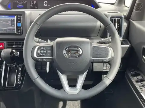 カタログ画像：タント （TANTO） カスタムＲＳ 2024年10月 5BA-LA660S 660cc ブラックマイカメタリック×シャイニングホワイトパールorシャイニングホワイトパール 燃費19.6km / l 内装
