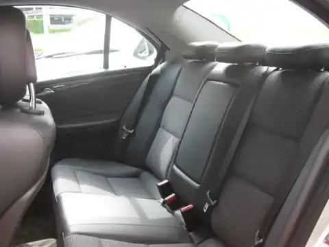 カタログ画像：Ｃクラス （C-CLASS） Ｃ２３０コンプレッサー スポーツエディション 2005年5月 GH-203040 1800cc イリジウムシルバー 燃費10.8km / l 内装