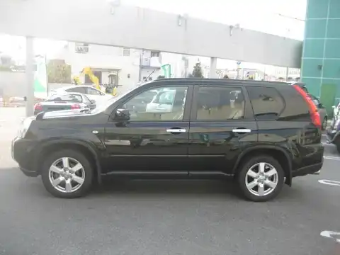 カタログ画像：エクストレイル （X-TRAIL） ２５Ｘｔ 2008年11月 CBA-TNT31 2500cc ダイヤモンドブラック（Ｐ） 燃費11.6km / l 外装