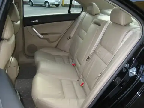 カタログ画像：アコード （ACCORD） ユーロＲ 2002年12月 LA-CL7 2000cc ナイトホークブラック・パール 燃費11.8km / l 内装