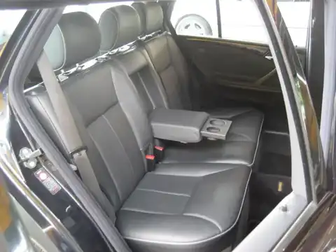 カタログ画像：Ｅクラスステーションワゴン （E-CLASS STATIONWAGON） Ｅ２４０ ステーションワゴン 2002年10月 GH-210262 2600cc 燃費8.9km / l 内装