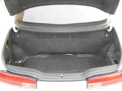カタログ画像：ソアラ （SOARER） ４．０ＧＴ－Ｌ アクティブコントロールサスペンション仕様車 1995年5月 E-UZZ32 4000cc スーパーホワイトパールマイカ 燃費6.8km / l 内装