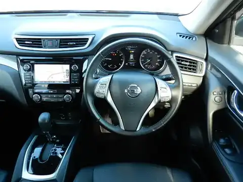 カタログ画像：エクストレイル （X-TRAIL） ２０Ｘｔ エマージェンシーブレーキパッケージ 2015年12月 DBA-T32 2000cc ダイヤモンドブラック（Ｐ） 燃費16.4km / l 内装