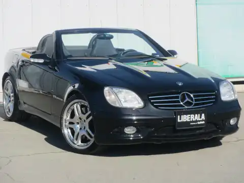 カタログ画像：ＳＬＫ （SLK） ＳＬＫ３２ ＡＭＧ 2002年7月 GH-170466 3200cc オブシディアンブラック（Ｍ） 燃費8.2km / l フロント