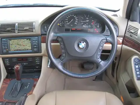 カタログ画像：５シリーズ （5 SERIES） ５２５ｉツーリングハイラインパッケージ 2004年4月 GH-DS25 2500cc 燃費7.9km / l 内装