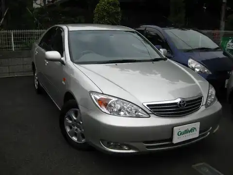 カタログ画像：カムリ （CAMRY） ２．４Ｇ リミテッドエディション ナビパッケージ 2001年9月 UA-ACV30 2400cc シルバーメタリック 燃費11.0km / l メイン（その他）