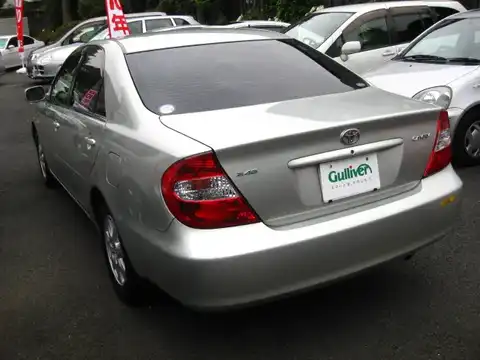 カタログ画像：カムリ （CAMRY） ２．４Ｇ リミテッドエディション ナビパッケージ 2003年7月 UA-ACV35 2400cc シルバーメタリック 燃費10.2km / l バック