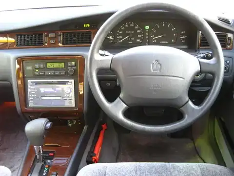 カタログ画像：クラウン （CROWN） ロイヤルエクストラリミテッド 1998年4月 E-JZS151 2500cc 燃費10.2km / l 内装