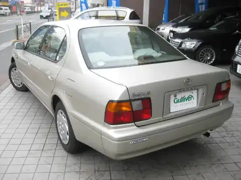 カタログ画像：カムリ （CAMRY） ルミエールＧ 1996年12月 E-SV40 1800cc フラクセンマイカメタリック 燃費12.8km / l タイヤ