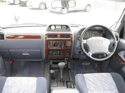 カタログ画像：ランドクルーザープラド （LAND CRUISER PRADO） ＴＺ 1998年1月 KD-KZJ95W 3000cc クリスタルシルバーパールメタリック 内装