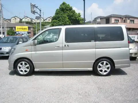 カタログ画像：エルグランド （ELGRAND） Ｘ 2003年5月 UA-NE51 3500cc シャンパンシルバー（ＴＭ） 燃費7.8km / l 外装