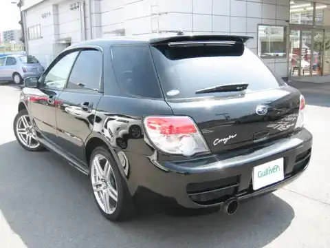 カタログ画像：インプレッサスポーツワゴン （IMPREZA SPORTS WAGON） １．５ｉ 2005年6月 LA-GG3 1500cc オブシディアンブラック・パール 燃費16.0km / l バック