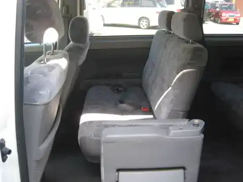 カタログ画像：ステップワゴン （STEPWAGON） ホワイティ 回転対座シート 1998年1月 E-RF1 2000cc タフタホワイト 燃費11.2km / l 内装