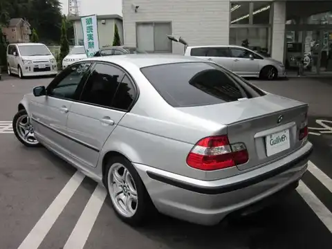 カタログ画像：３シリーズ （3 SERIES） ３１８ｉ Ｍスポーツパッケージ 2004年4月 GH-AY20 2000cc 燃費10.8km / l バック