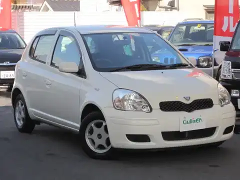 カタログ画像：ヴィッツ （VITZ） Ｕ 2003年8月 UA-SCP13 1300cc ホワイト 燃費23.5km / l メイン（その他）