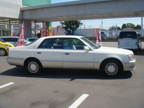 カタログ画像：クラウンマジェスタ （CROWN MAJESTA） Ａタイプ 1996年9月 E-JZS155 3000cc スーパーホワイトパールマイカトーニングＧ 燃費9.0km / l 外装