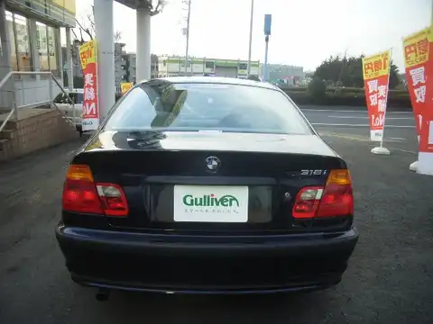 カタログ画像：３シリーズ （3 SERIES） ３２３ｉ Ｍスポーツ 2000年8月 GF-AM25 2500cc コスモス・ブラック・メタリック 燃費8.3km / l バック