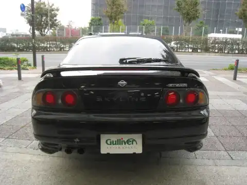 カタログ画像：スカイライン （SKYLINE） ＧＴＳ－４ 1991年8月 E-HNR32 2000cc ブラック（ＰＭ） 燃費7.0km / l バック