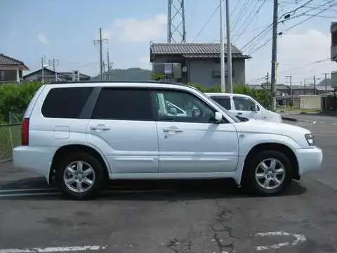 カタログ画像：フォレスター （FORESTER） Ｘ２０ 2004年4月 TA-SG5 2000cc ピュアホワイト 燃費13.6km / l 外装