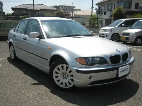 カタログ画像：３シリーズ （3 SERIES） ３１８ｉ 2003年4月 GH-AY20 2000cc スチールブルー（メタリックカラー）orチタン・シルバー（メタリック・カラー） 燃費10.8km / l メイン（その他）