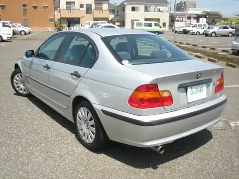 カタログ画像：３シリーズ （3 SERIES） ３１８ｉ 2003年4月 GH-AY20 2000cc スチールブルー（メタリックカラー）orチタン・シルバー（メタリック・カラー） 燃費10.8km / l バック