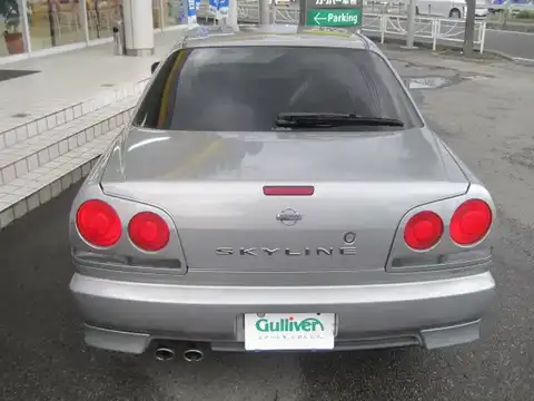 カタログ画像：スカイライン （SKYLINE） ２５ＧＴ－Ｖ 1999年2月 GF-ER34 2500cc ソニックシルバー（Ｍ） 燃費11.0km / l バック