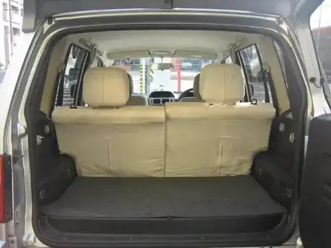 カタログ画像：パジェロイオ （PAJERO IO） アクティブフィールドエディション２．０ 2005年1月 TA-H77W 2000cc クールシルバーメタリック 内装