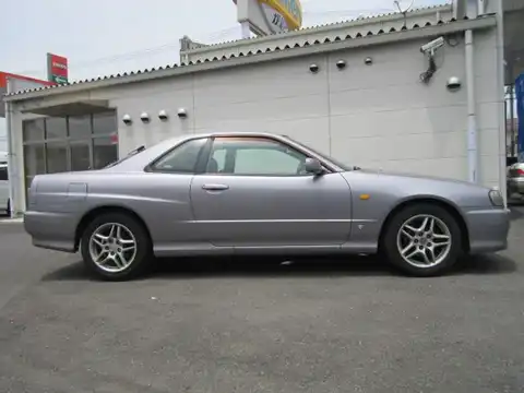 カタログ画像：スカイライン （SKYLINE） ２５ＧＴ 1998年5月 GF-ER34 2500cc アスリートシルバー（Ｍ） 燃費10.6km / l 外装