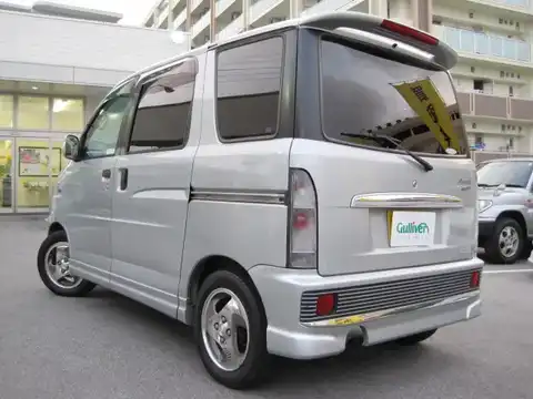 カタログ画像：アトレーワゴン （ATRAI WAGON） エアロダウンビレット ロールーフ 2000年7月 GF-S220G 660cc ブルーイッシュシルバーメタリック 燃費16.0km / l バック