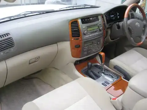 カタログ画像：ランドクルーザー１００ （LAND CRUISER 100） ＶＸリミテッド 2005年4月 KR-HDJ101K 4200cc ホワイトパールクリスタルシャイン 内装