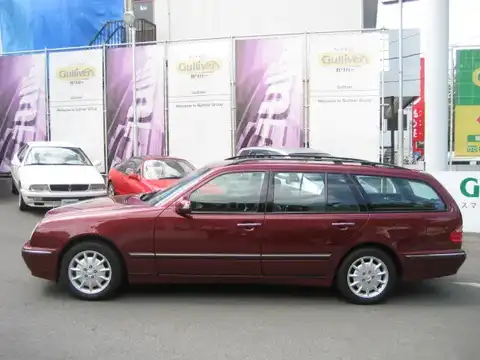 カタログ画像：Ｅクラスステーションワゴン （E-CLASS STATIONWAGON） Ｅ２４０ ステーションワゴン 2002年10月 GH-210262 2600cc 燃費8.9km / l 外装